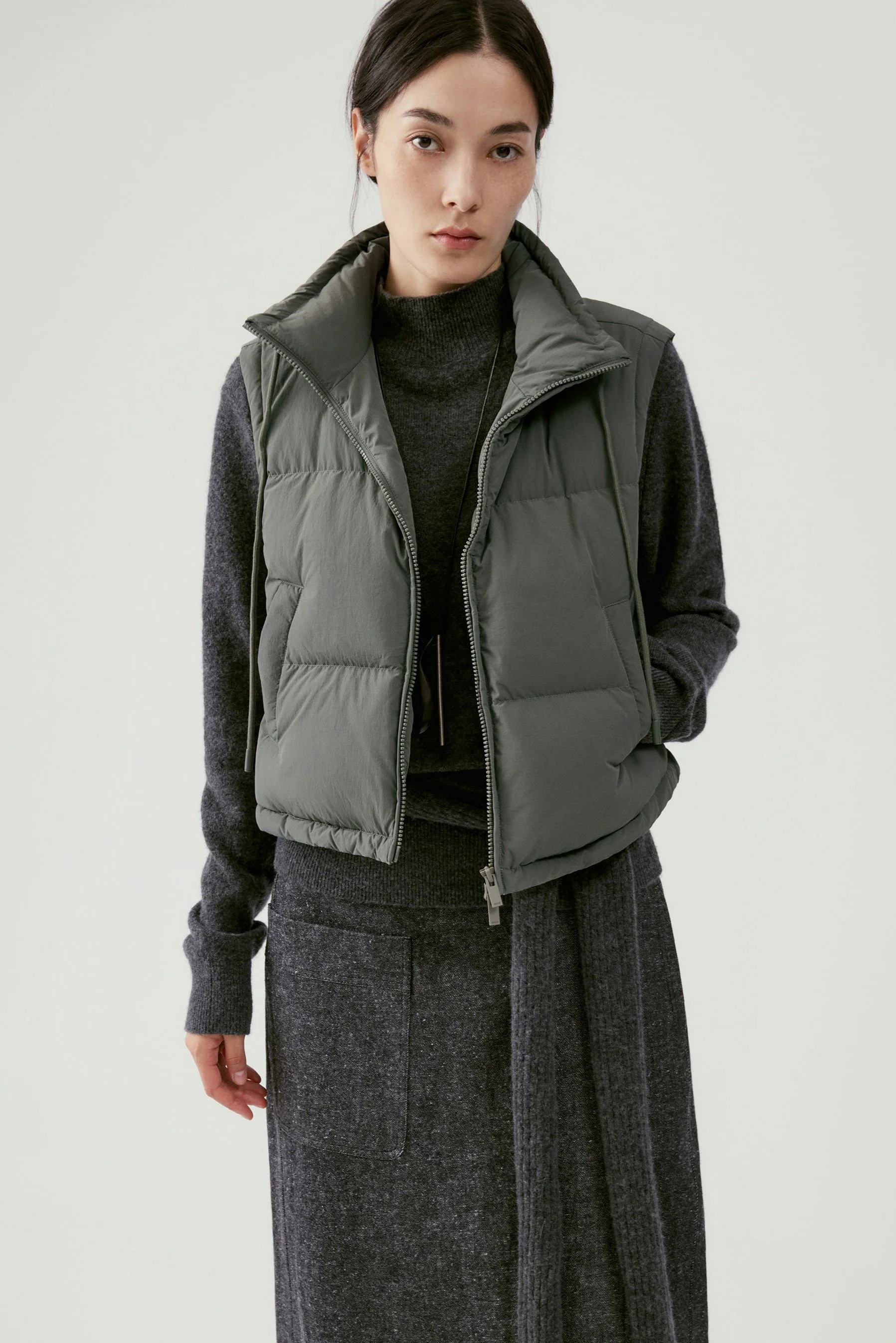 90% Goose Down Vest - Image 11