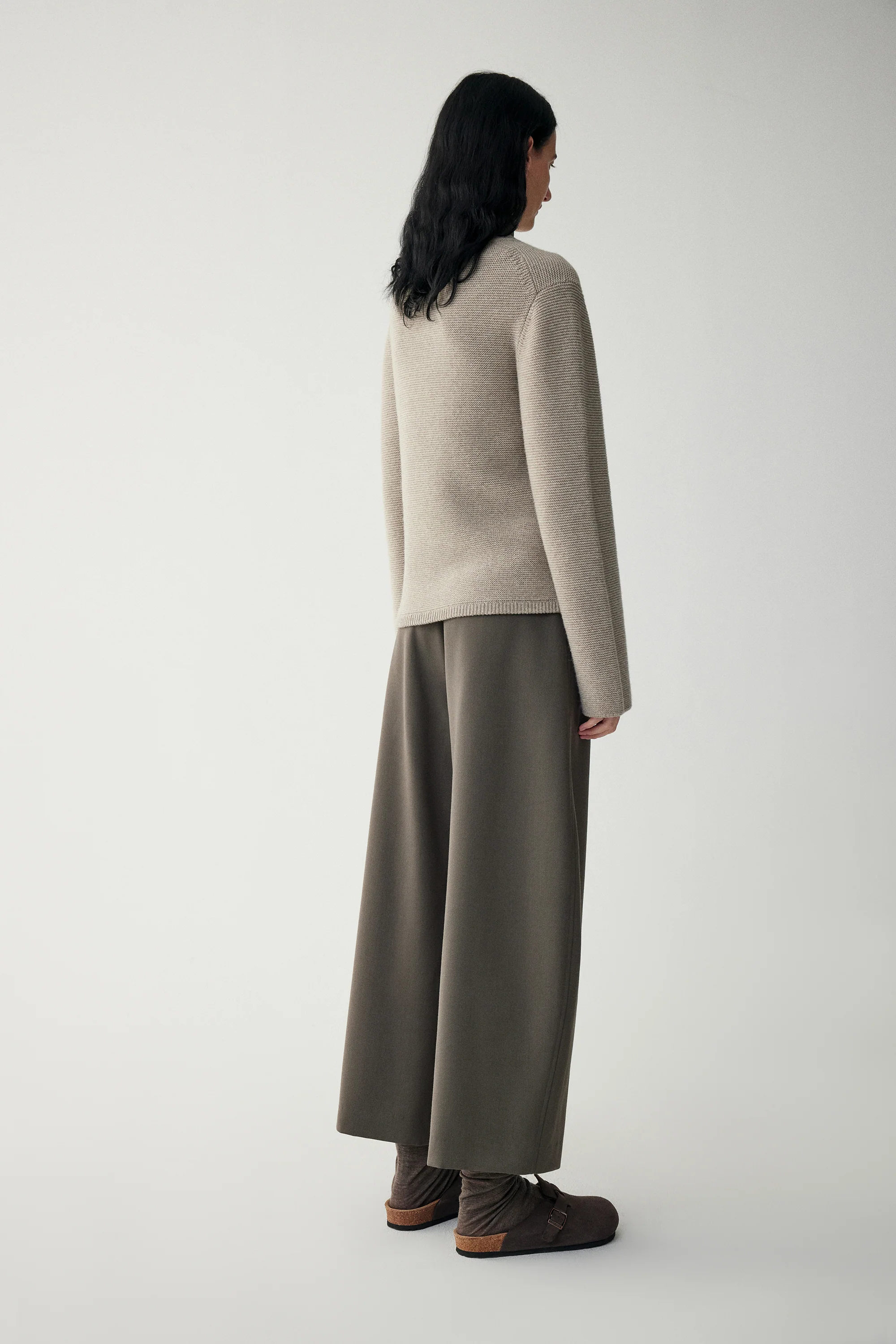 Cashmere Crewneck Jumper - Image 8