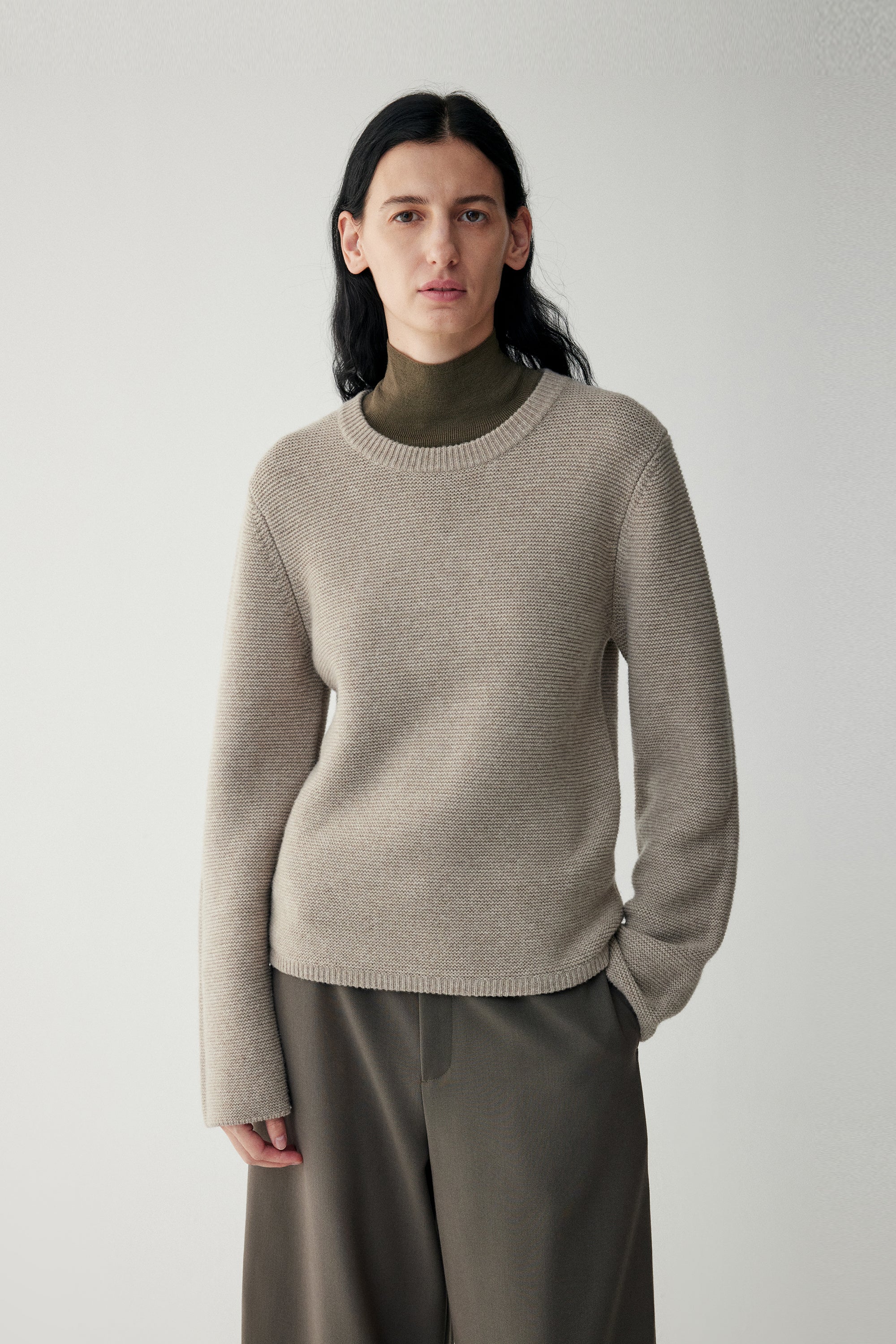 Cashmere Crewneck Jumper - Image 9