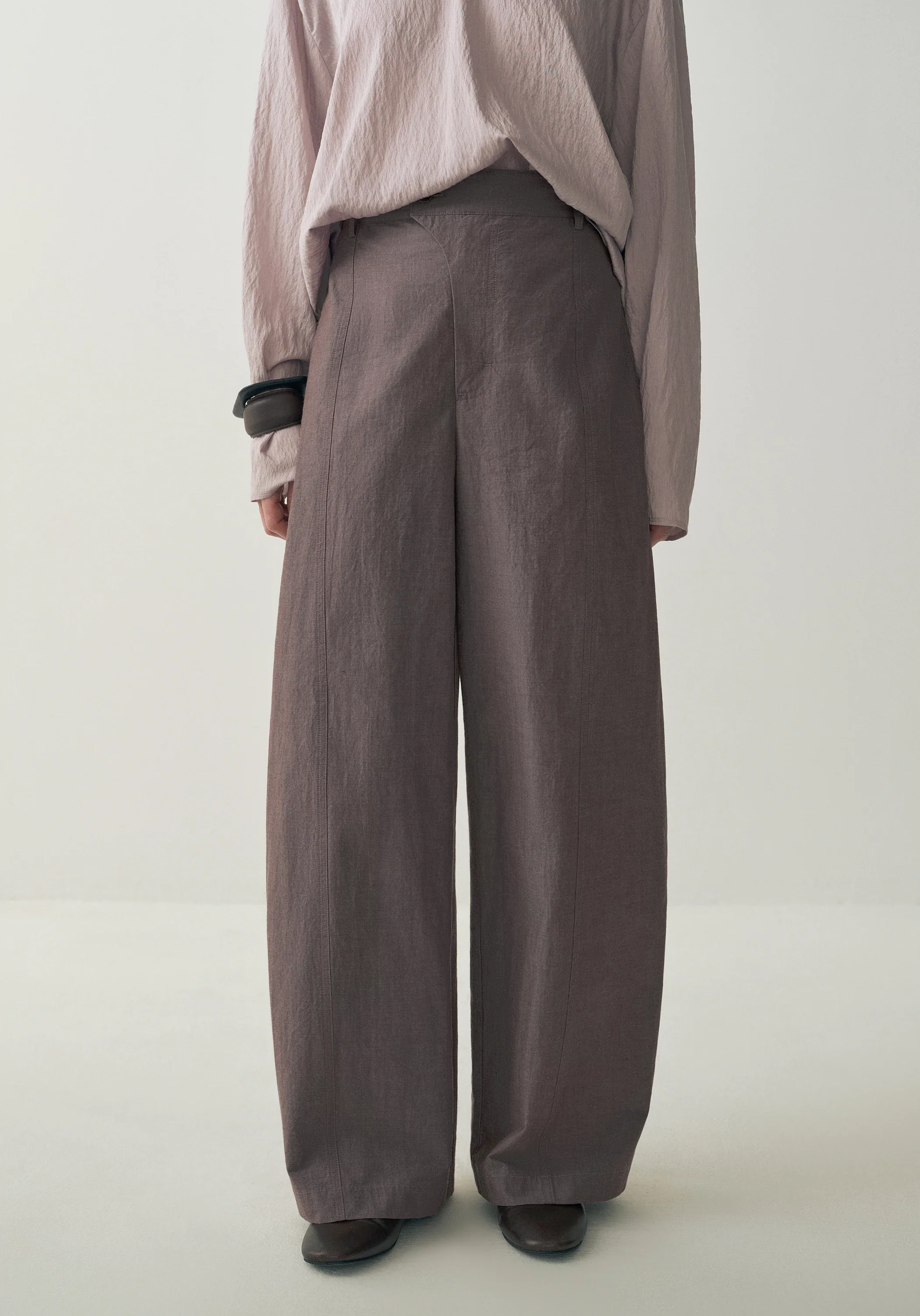 Cotton Curved Pants - Image 15