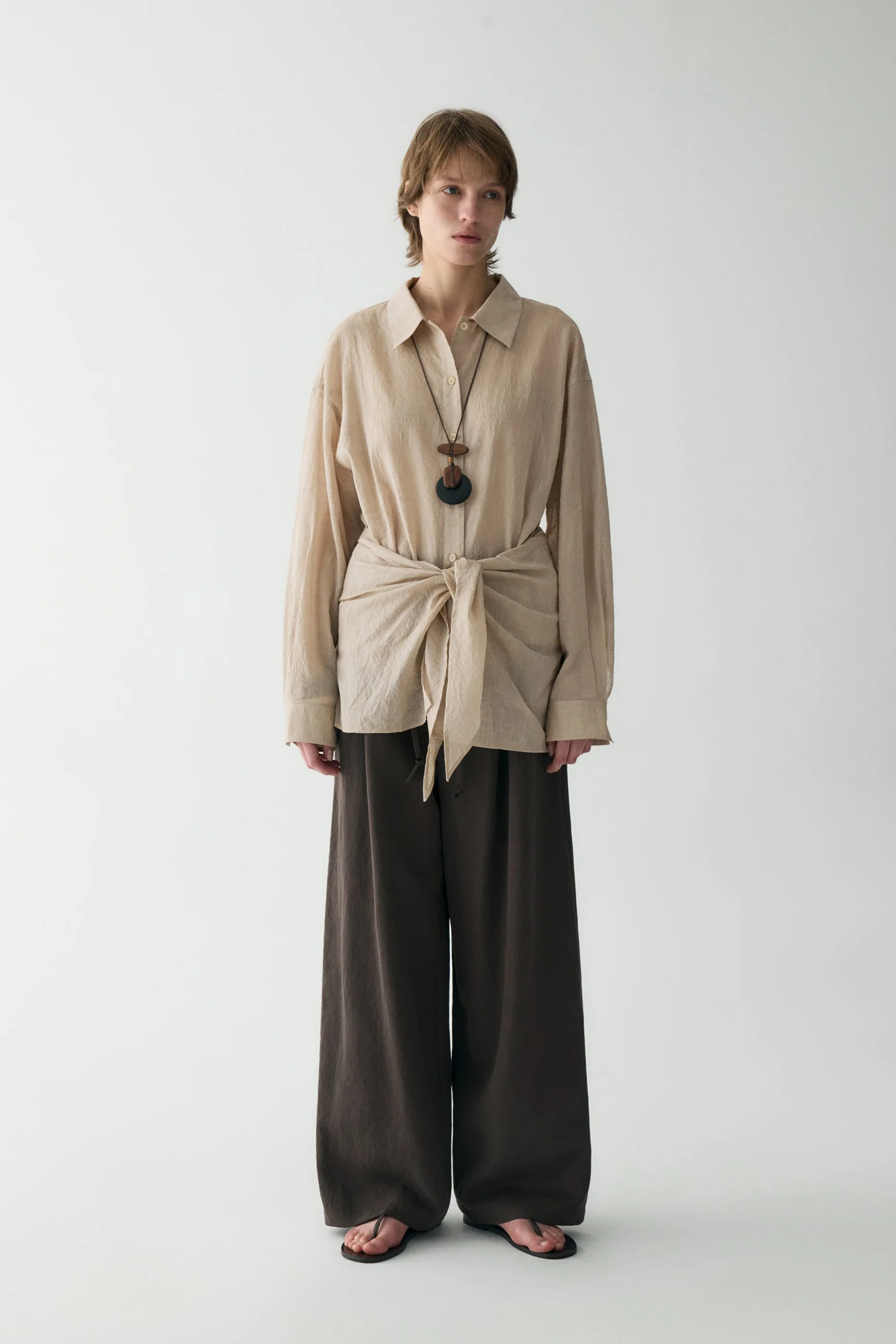 Cotton Knotted T-shirt - Image 12