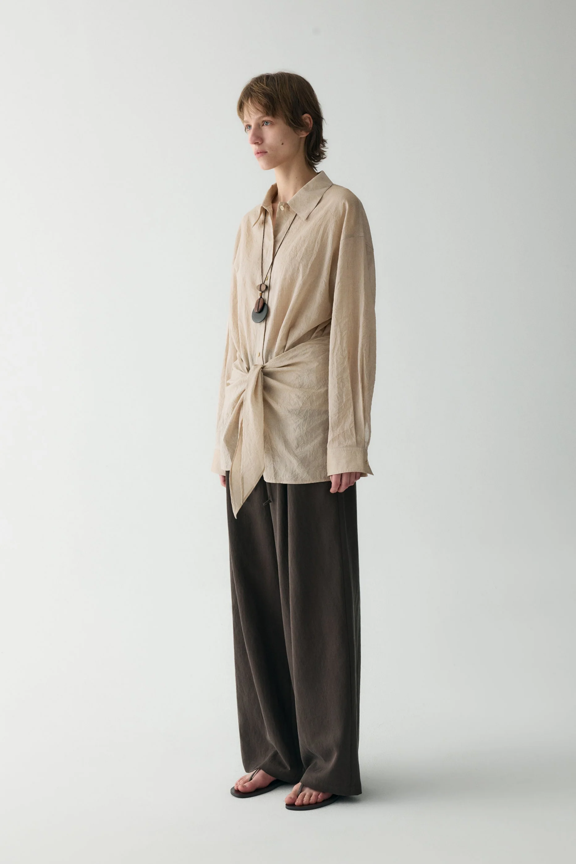 Cotton Knotted T-shirt - Image 13