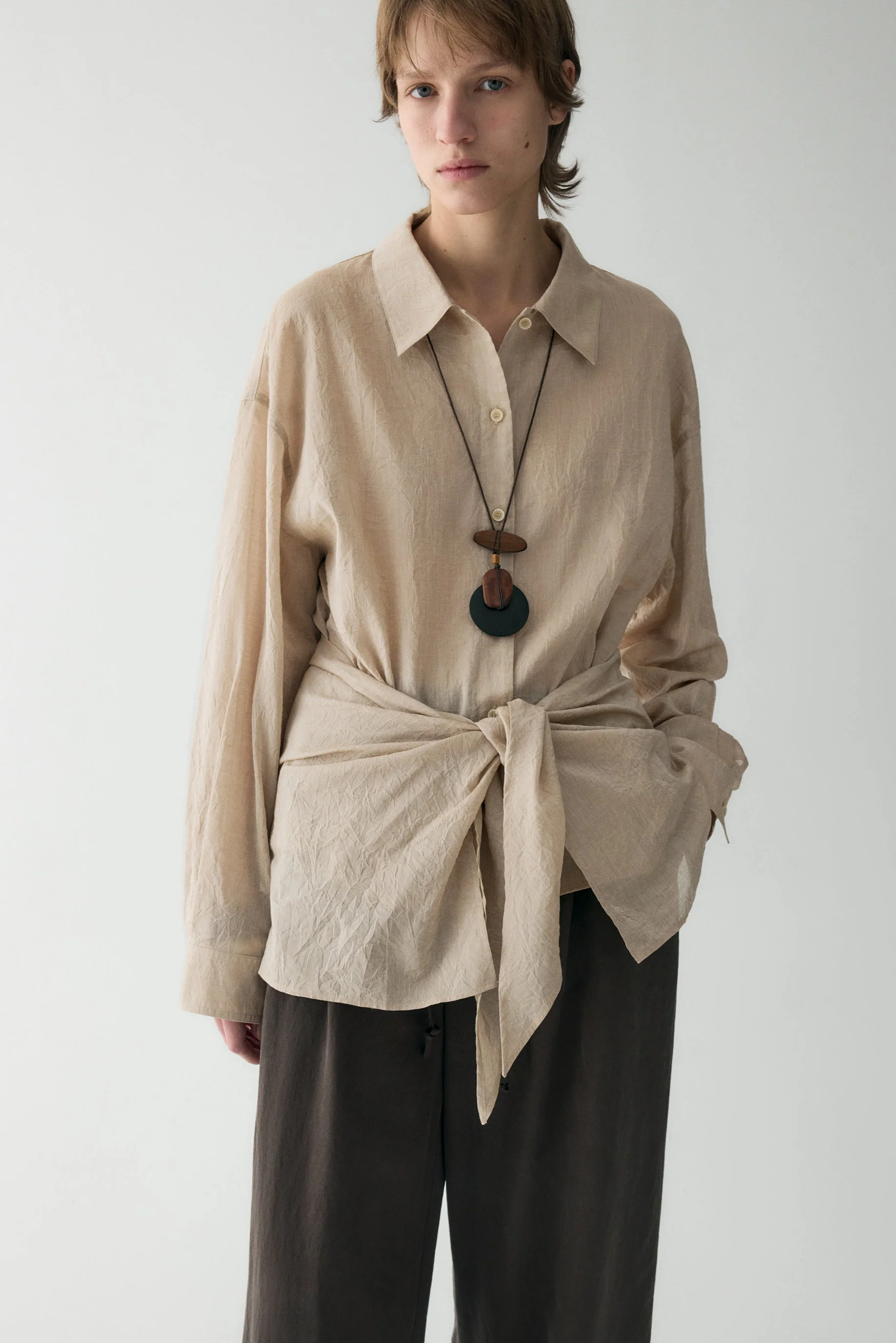 Cotton Knotted T-shirt - Image 15