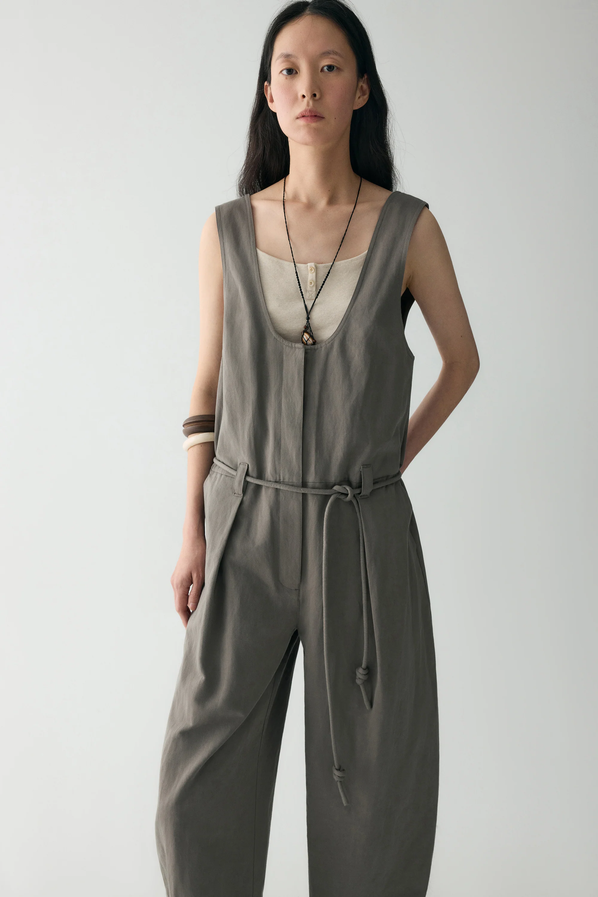 Curved Cotton-linen Jumpsuit - Image 23