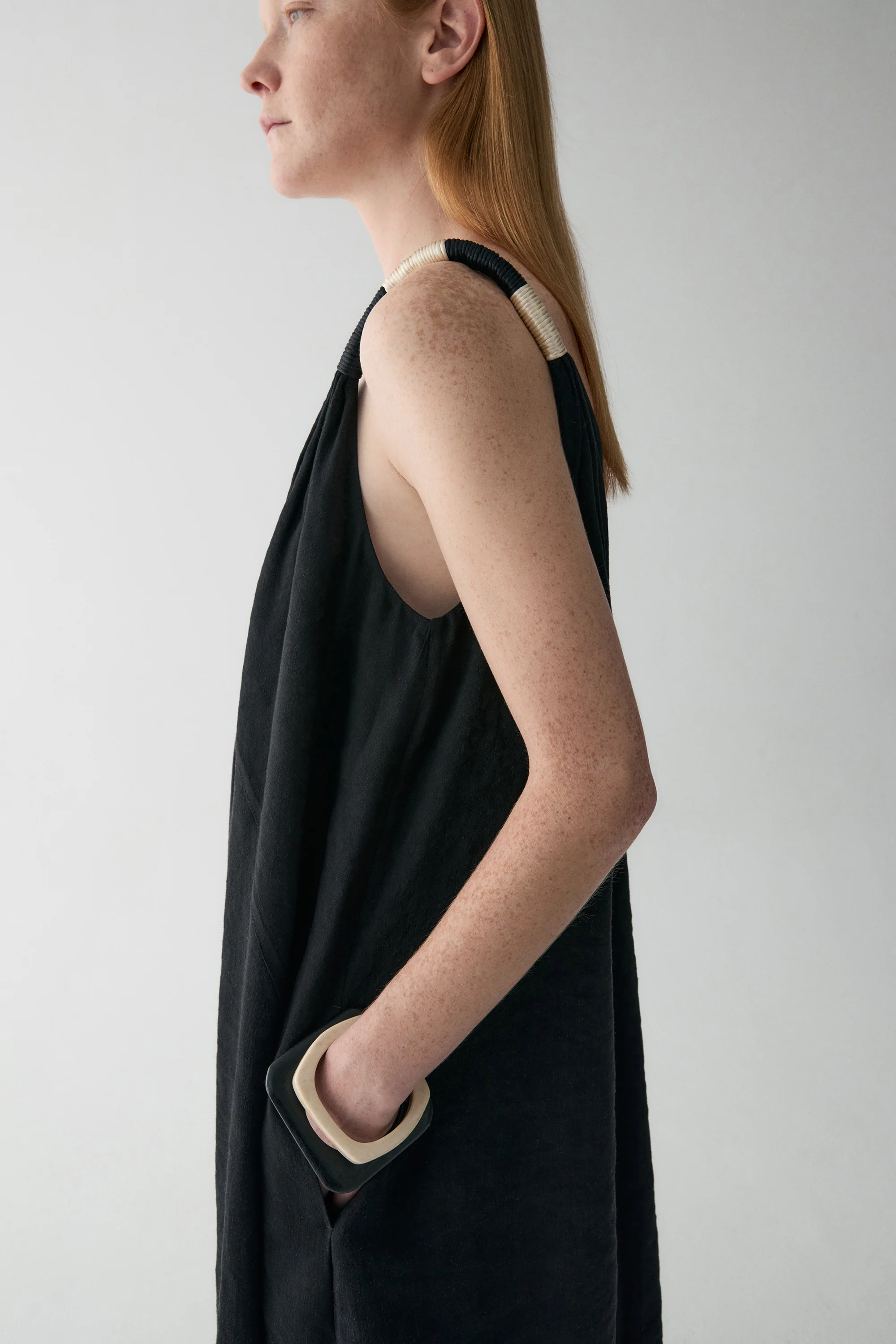 Linen V-neck Dress - Image 16