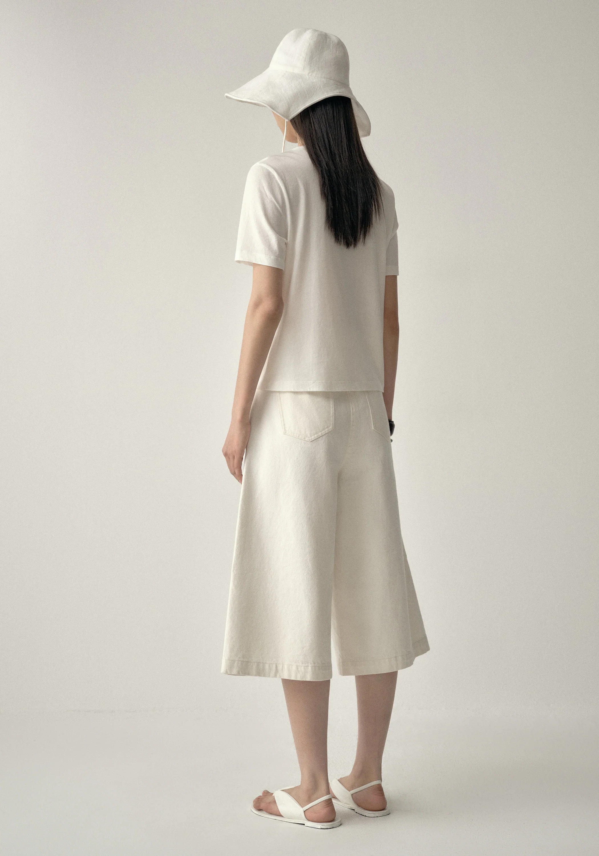 Low-rise Cropped Jeans - Image 14