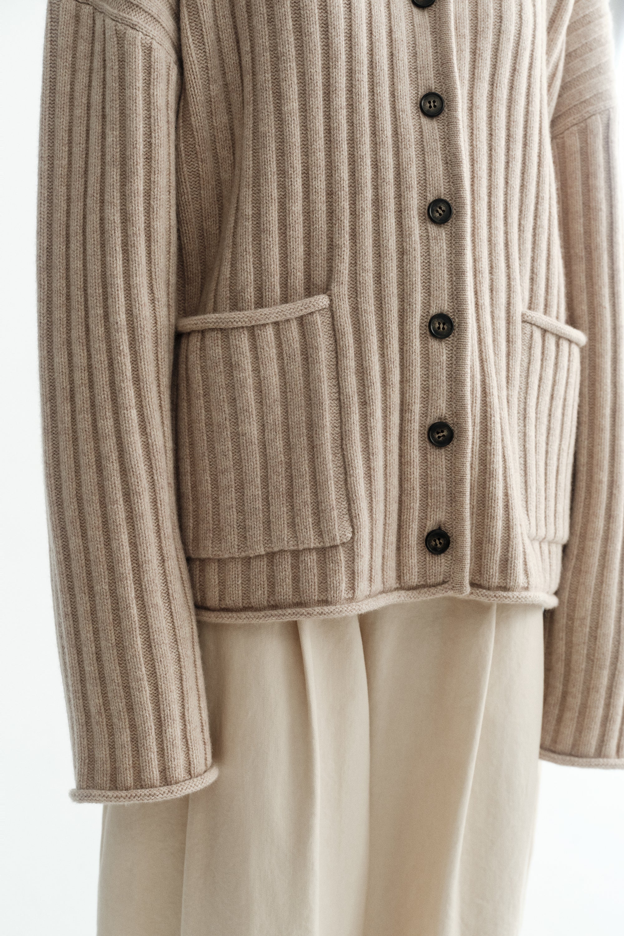 Relaxed Ribbed Wool Cardigan - Image 15