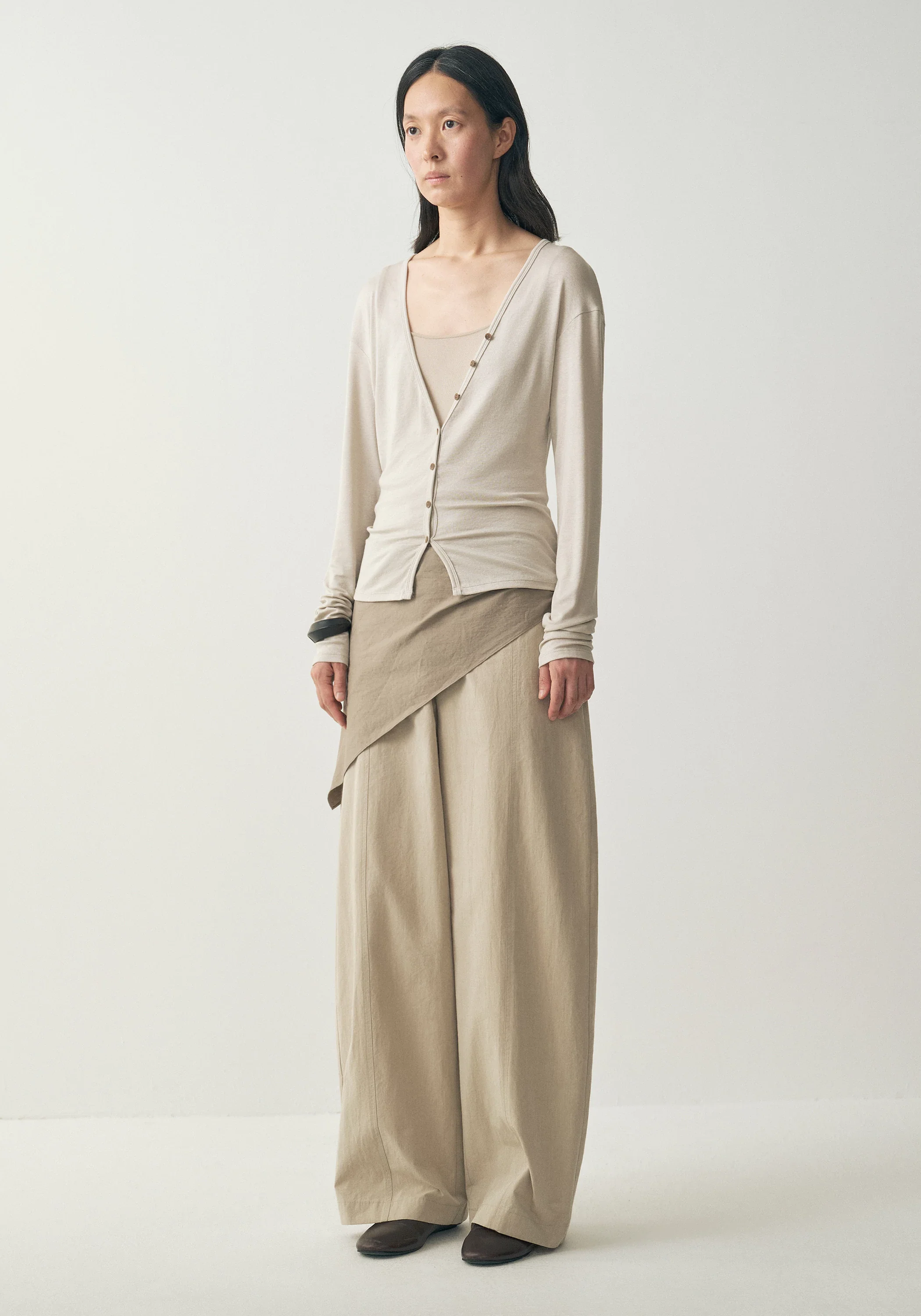 V-neck Cardigan - Image 13