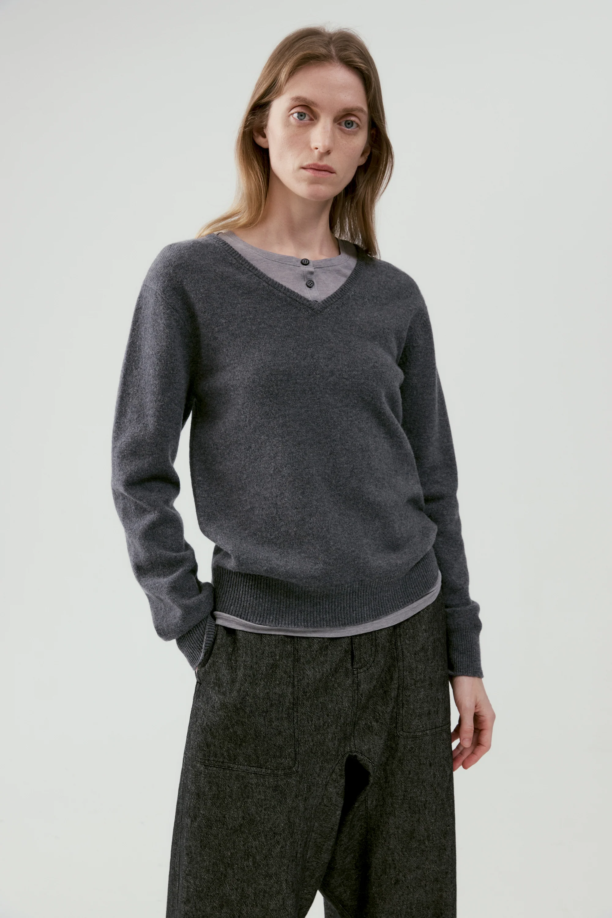 V-neck  Knitted Top - Image 10